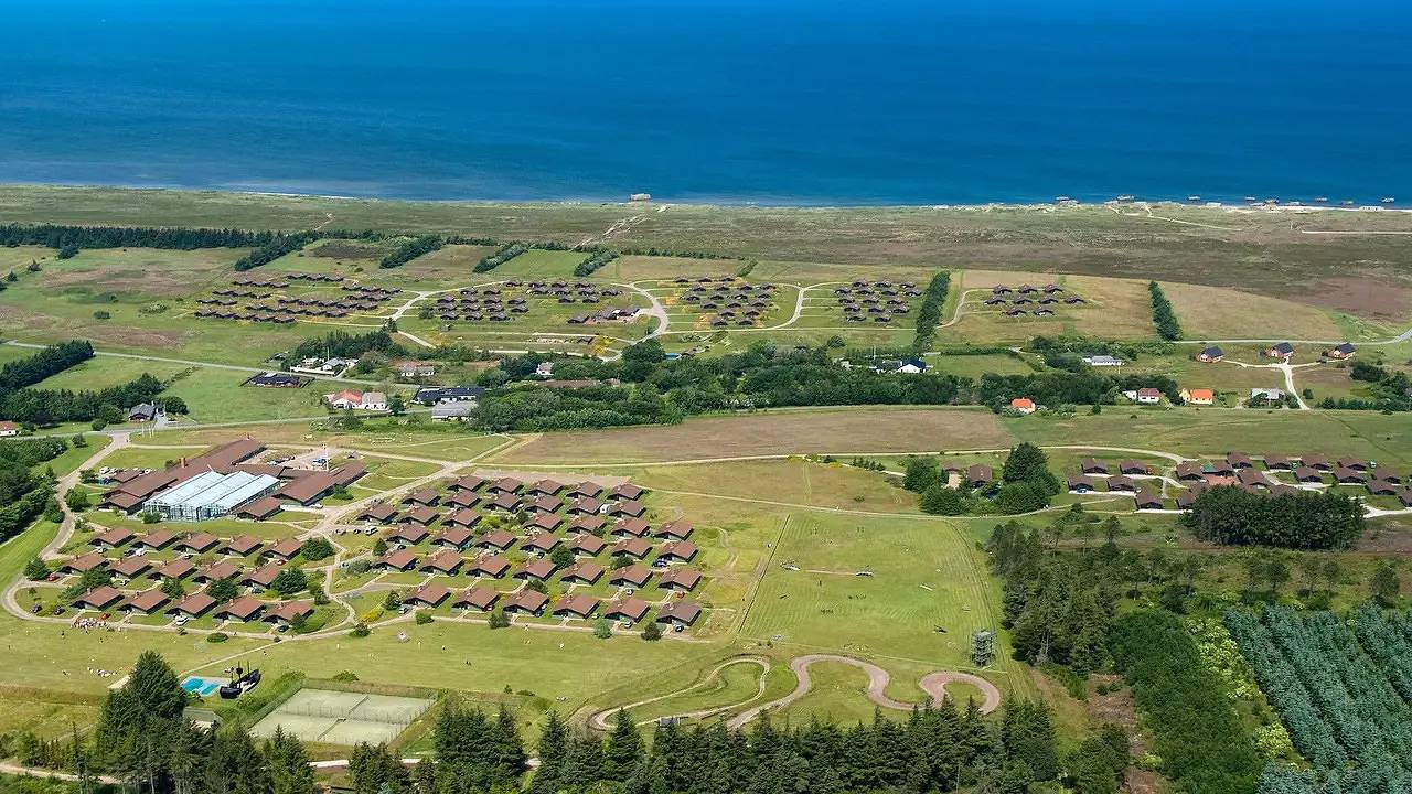Geheel vakantieappartement, Vakantieappartement voor 3 personen met zwembad in Vigsø, Noordzee Denemarken