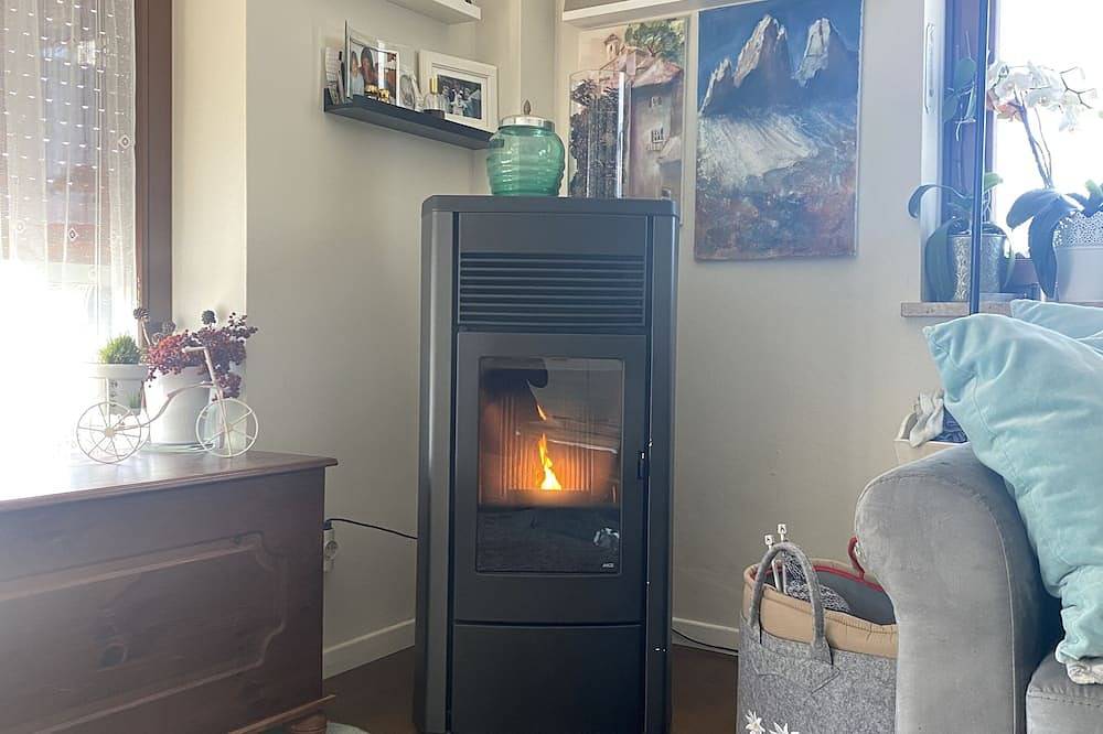 Ganze Wohnung, Cozy and quiet holiday home with a Swedish stove in Hafling Oberdorf, Hafling