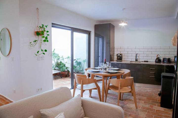 Vakantiewoning voor 4 personen, met terras en zwembad, met huisdier in Fuseta
