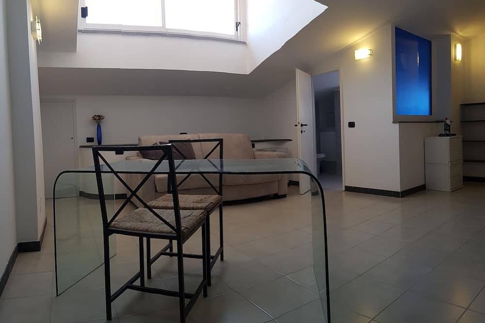 Ganze Wohnung, Das Meer. hoch, modernes Loft, Autos und Kiefernwald Ort in Fiumaretta di Ameglia, Ameglia Gemeinde