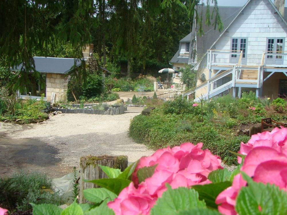 Le Jardin de Saint Jean - Chambre Acacia in Saint-Jean-aux-Bois, Oise