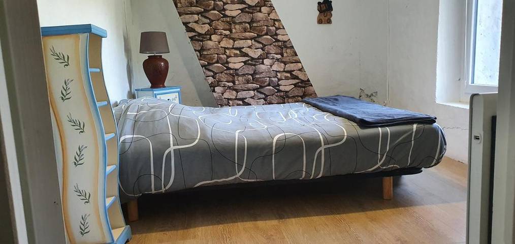 Gîte pour 6 personnes, avec jardin et vue, animaux acceptés à Sablonnières
