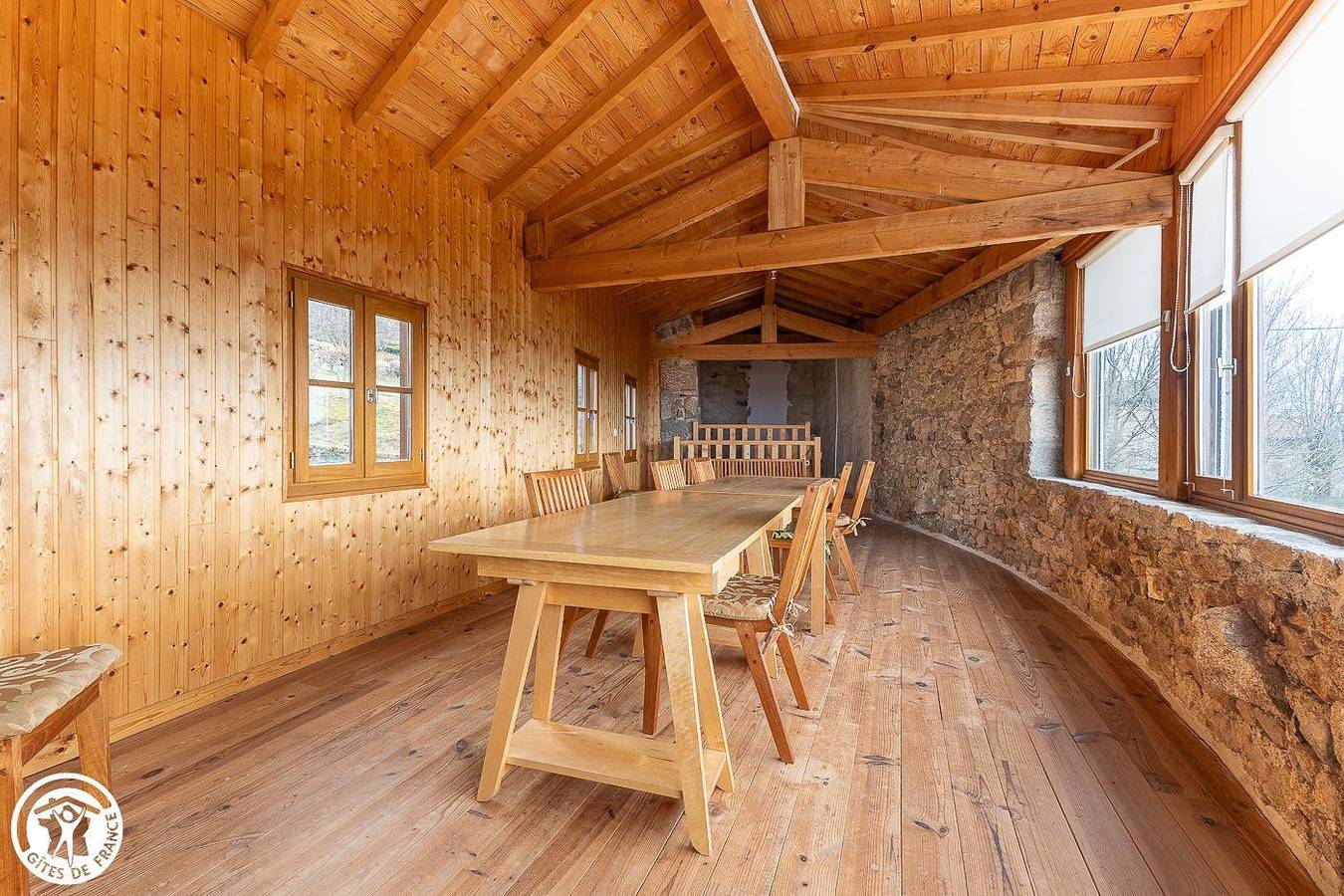 Gîte für 7 Personen mit Garten in Échandelys, Regionaler Naturpark Livradois-Forez
