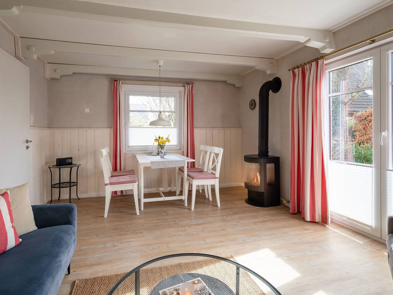 Ganze Ferienwohnung, Ferienhaus Inge mit Sonnenterrasse - Deichhelden Nordstrand - Ferienhaus Inge mit Sonnenterrasse - Deichhelden Nordstrand in Nordstrand (Gemeinde), Nordstrand