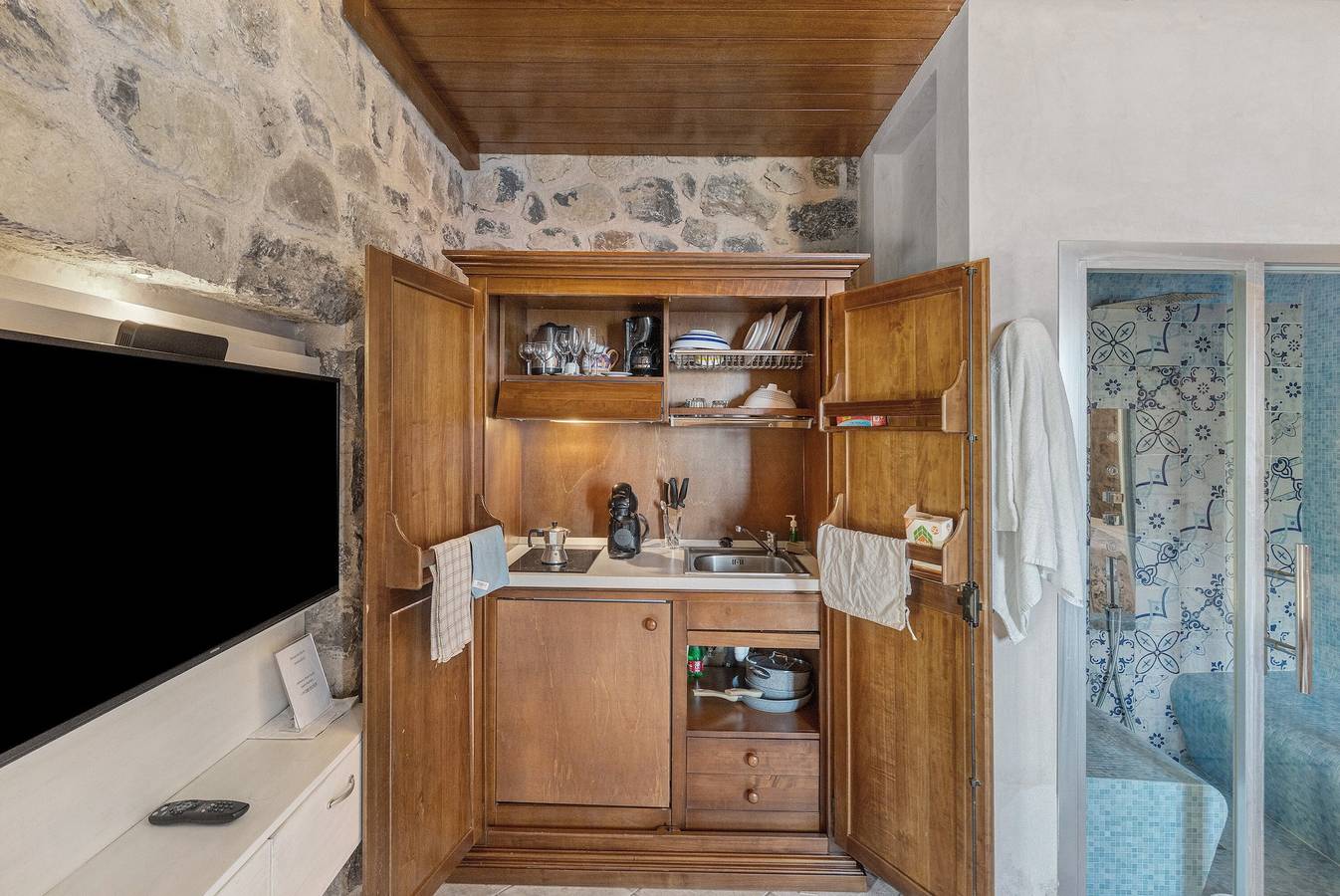 Vakantiehuis 'Romantico Casale Di Lusso Con Spa' met Uitzicht op Zee, Wi-Fi en Airconditioning, foto 15
