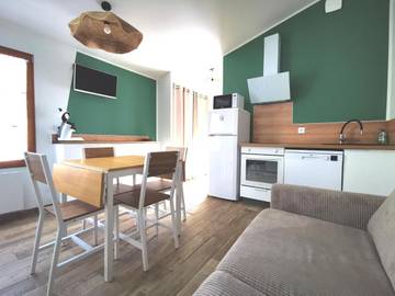 Gîte pour 4 personnes, avec terrasse et jardin à Saint-Hilaire-la-Palud