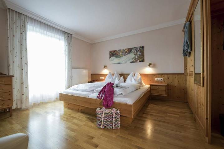 Hotel für 3 Personen, mit Sauna und Garten