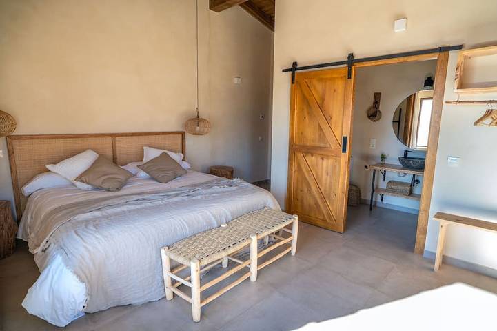 Cerrás Sustainable and 100% Self-Sufficient Agrotourism Tr in Jerte, Valle del Jerte