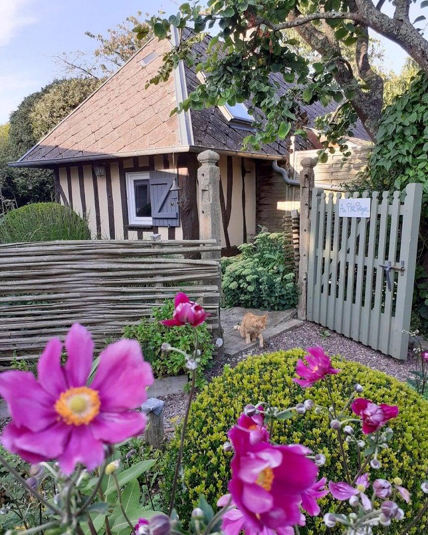 Au p'tit jardin - Maya in Saint-Sylvestre-de-Cormeilles, Région de Bernay