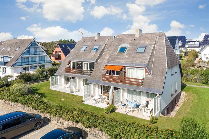 Ganze Wohnung, 3-Raum Appartement im Erdgeschoss und Untergeschoss mit ca. 65m² in Wenningstedt, Sylt