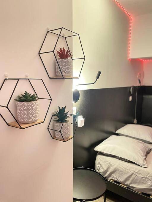 Gîte pour 2 personnes, avec vue à Croix (homonymie) - 4