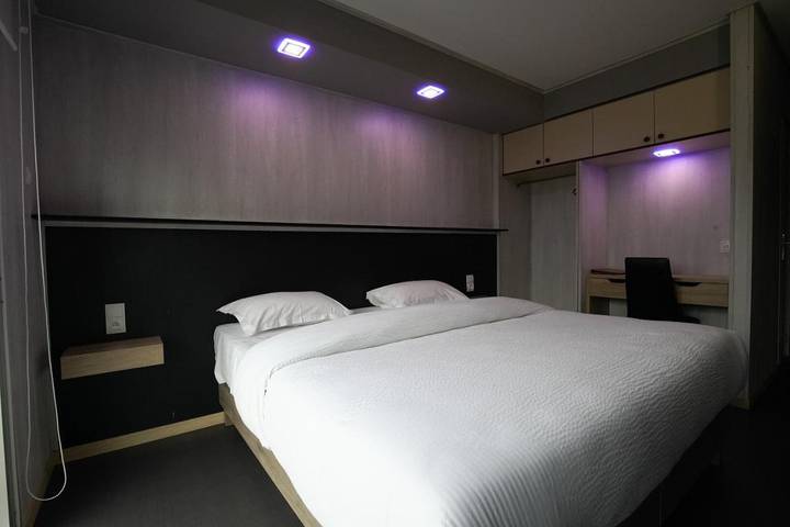 Hôtel pour 2 personnes, avec Terrasse ainsi que Jardin et Piscine à Pamiers