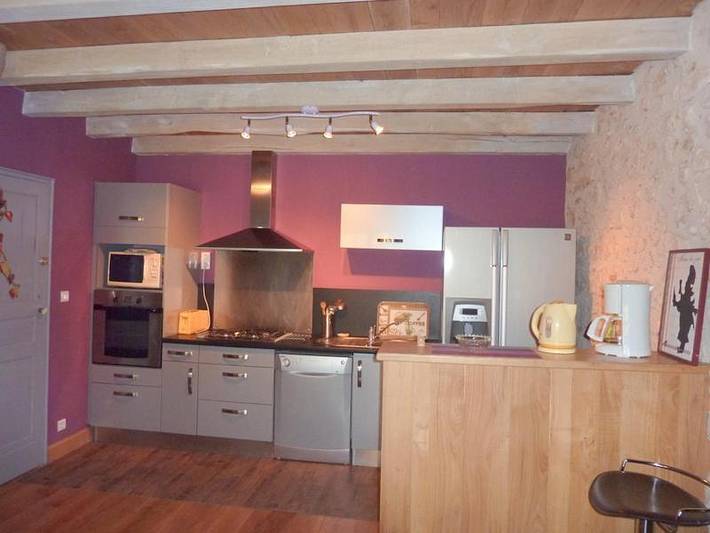 Location de vacances pour 9 personnes, avec vue ainsi que piscine et jardin, animaux acceptés à Saint-Pierre-de-Côle - 4