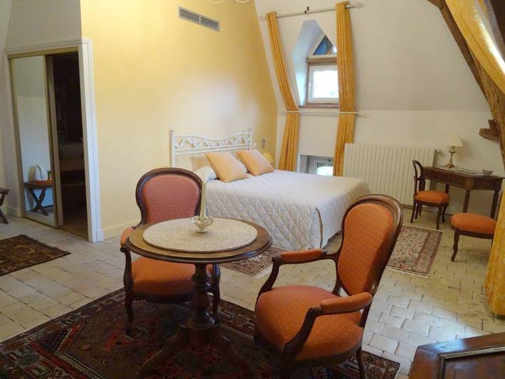 Location de vacances pour 2 personnes, avec jacuzzi et jardin à Prissé - 2