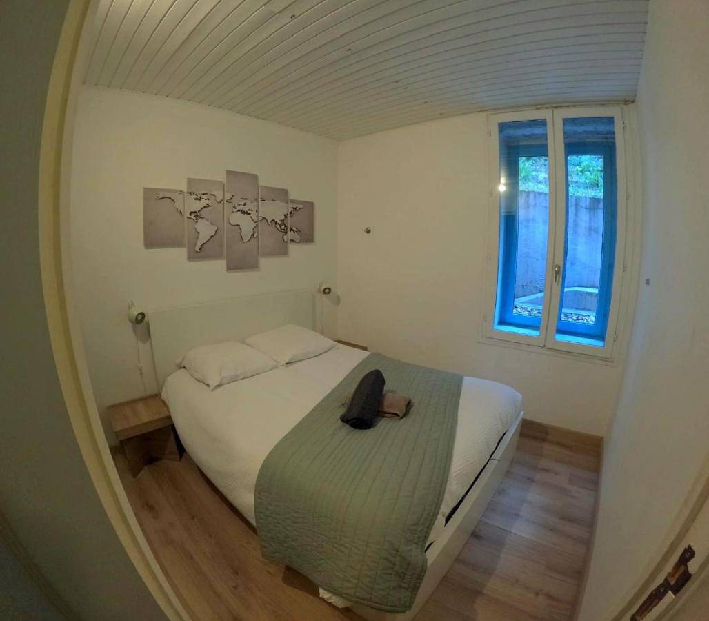 Appartement entier, Studio à 2 pas des thermes in Saint-Martin-d'Uriage, Isère