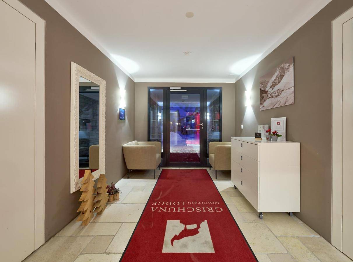 Two-Bedroom Apartment with Balcony and Terrace in Samnaun-Dorf, Samnaun