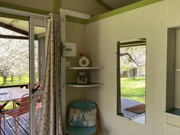 Location de vacances pour 5 personnes, avec terrasse à Vebron - 2