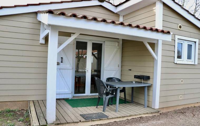 Gîte pour 4 personnes, avec jardin ainsi que piscine et terrasse à Rivières - 4