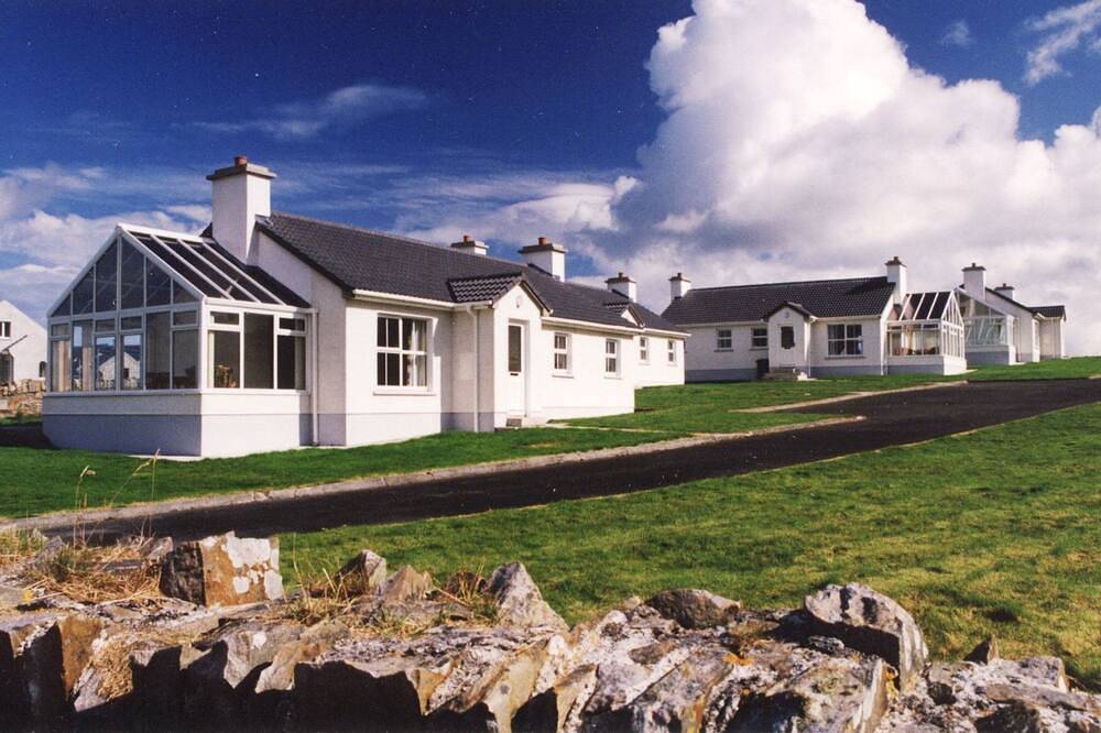 Downings Coastguard Cottages - Typ A in Rosguill ED, County Donegal