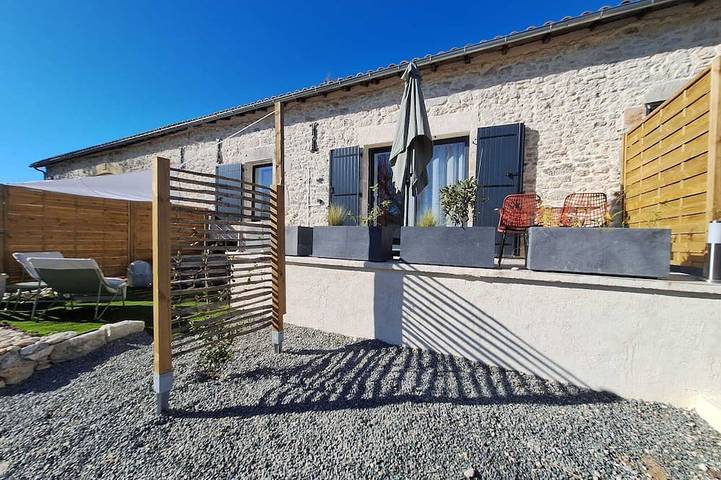 Location de vacances pour 4 personnes, avec Balcon et Jacuzzi à Cunèges