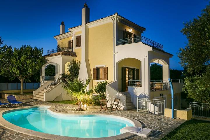 Villa for 8 people, with balcony and ocean view in Kefalonia