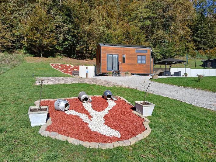 Camping pour 5 personnes, avec Terrasse ainsi que Jardin et Vue