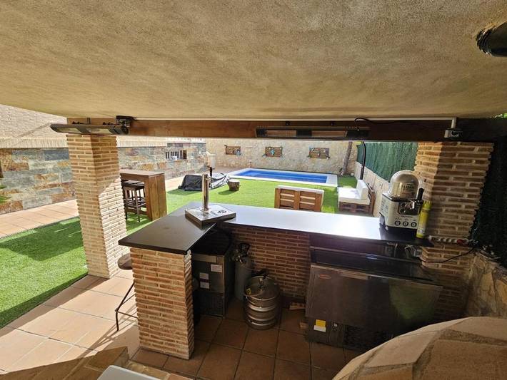 Chalet para 7 personas, con piscina además de vistas y balcón - 1