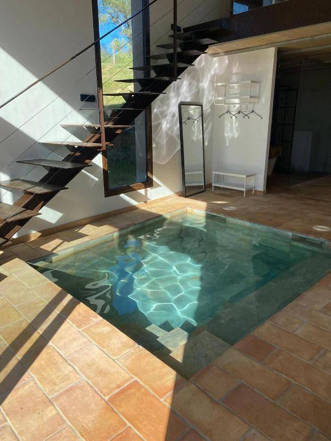 Chalet para 2 personas, con vistas además de piscina y jardín en Provincia de Gerona - 2