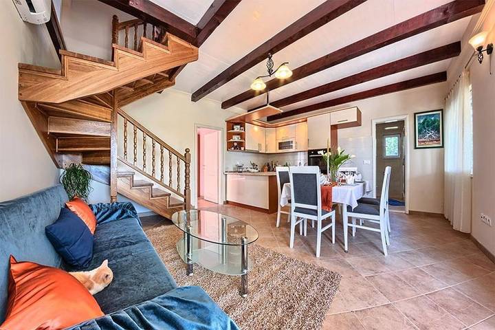 Villa pour 9 personnes, avec jardin à Okrug Gornji - 4