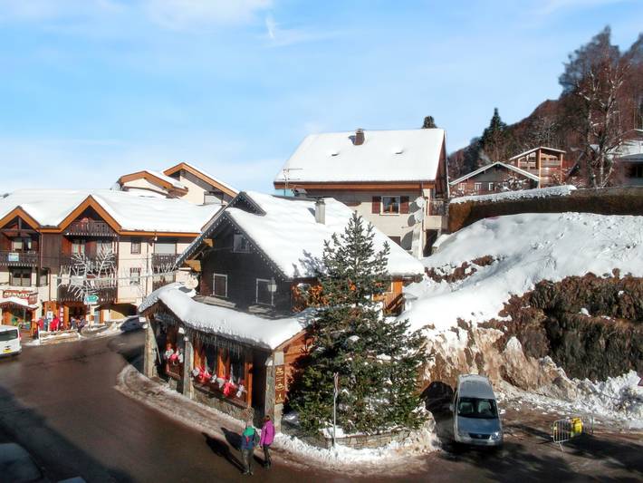 Gîte pour 5 personnes, avec balcon dans Office De Tourisme Des Carroz - 4