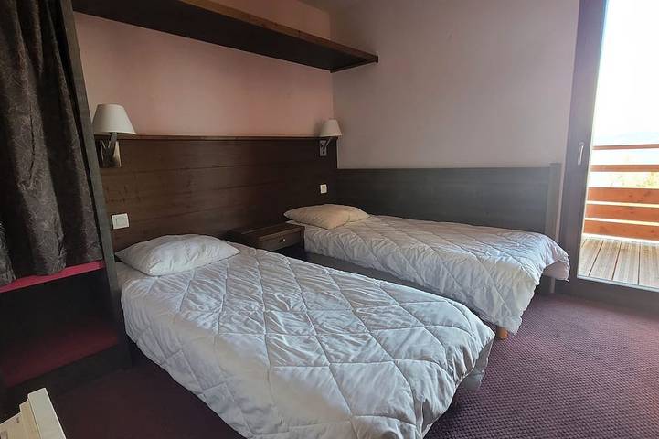 Gîte pour 8 personnes, avec balcon ainsi que sauna et piscine, animaux acceptés dans Office de Tourisme de Risoul - 4