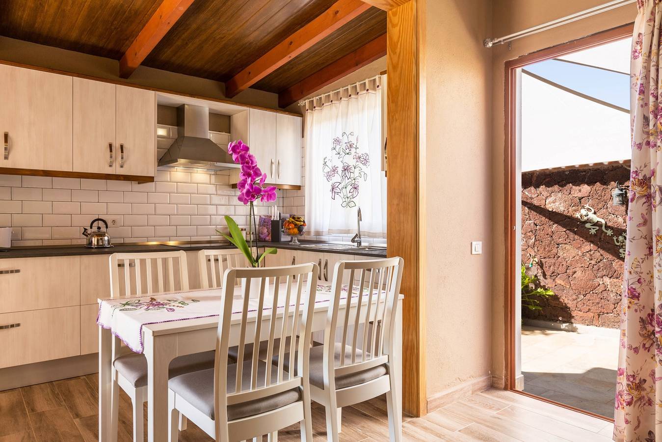 Ganze Wohnung, Ferienwohnung "Casa Quintana - Apartamento Carla" mit Meerblick in Tijarafe, La Palma Nord