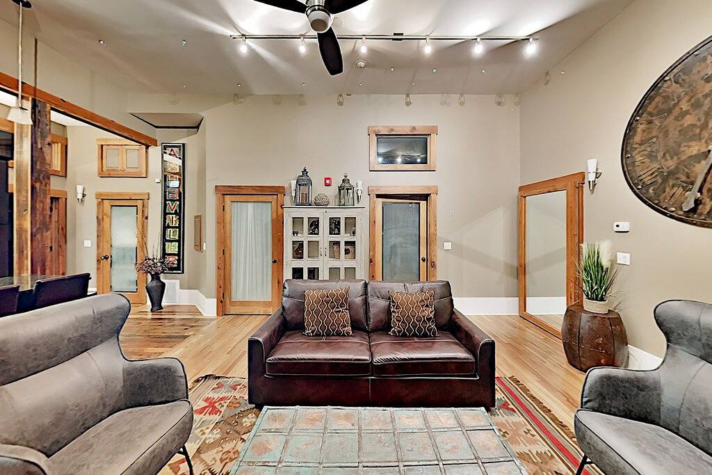 Ganze Wohnung, Renovated loft apartment in the heart of downtown - 2 blocks to Pack Square in Blue Ridge Parkway, Asheville