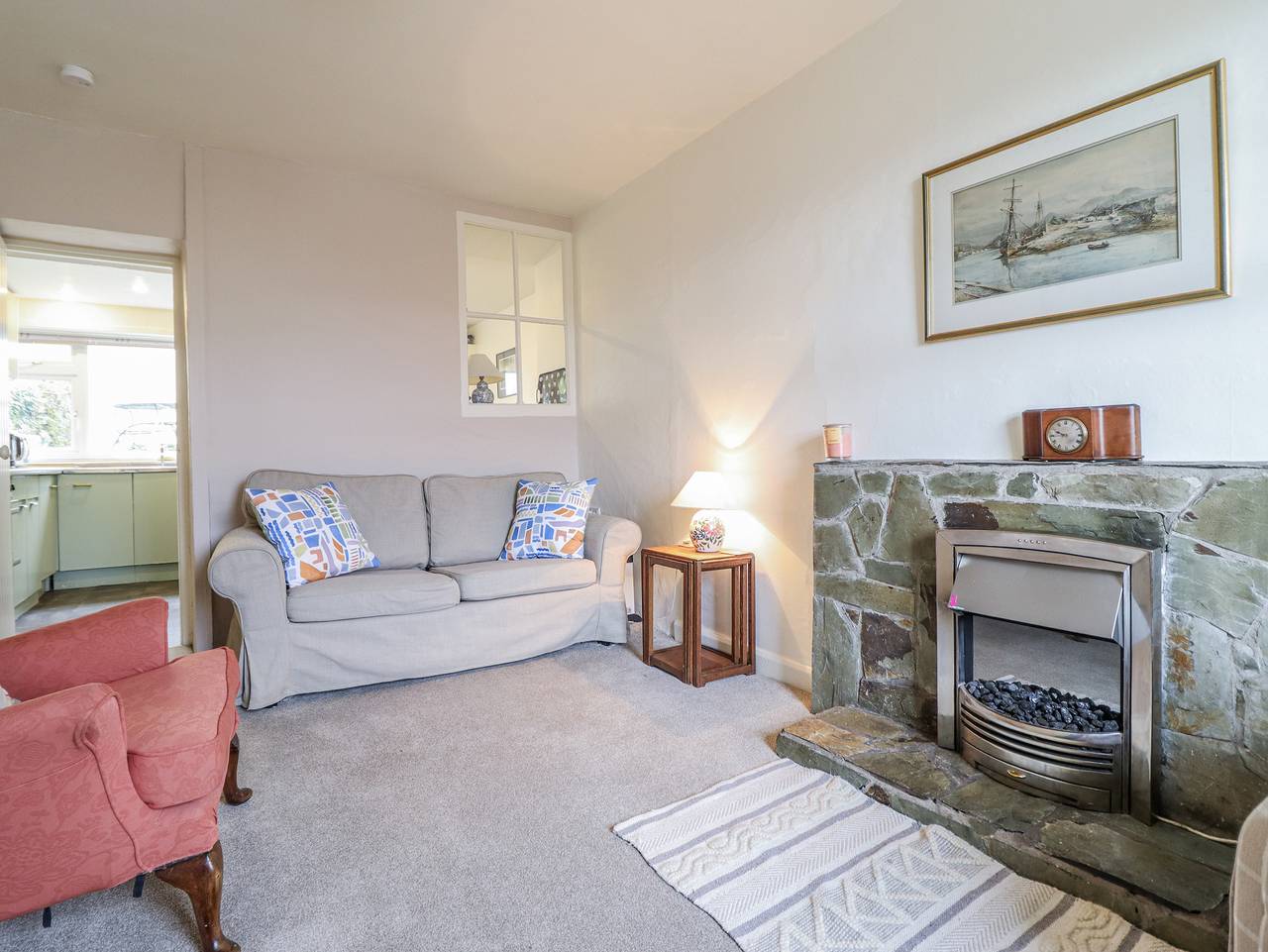 12 Glyn Terrace in Borth-y-Gest, Snowdonia