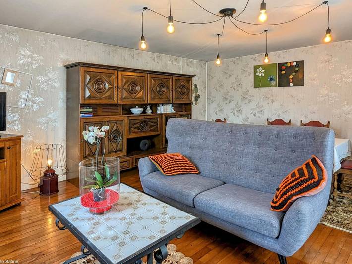 Gîte pour 4 personnes, avec jardin à Raddon-et-Chapendu
