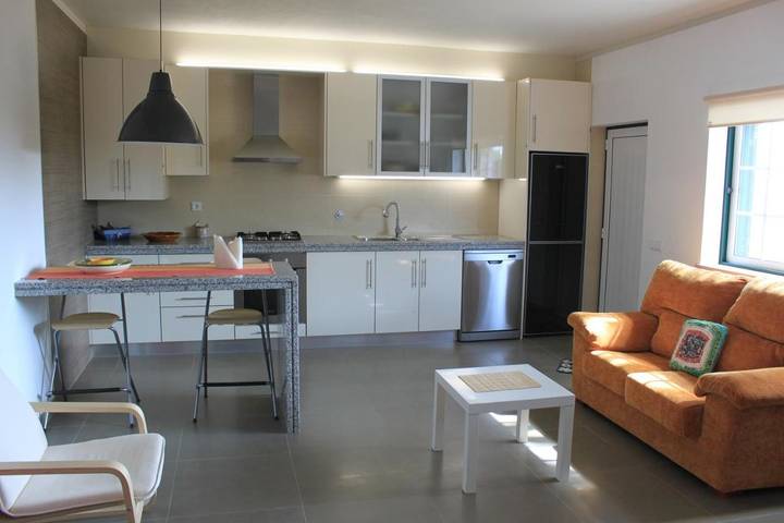 Casa de férias para 4 pessoas, com vista e terraço e ainda jardim em Famalicão