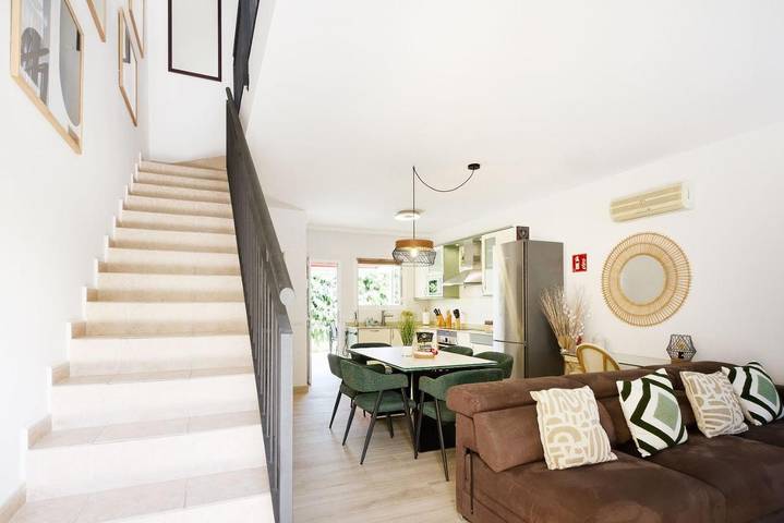 Chalet para 4 personas, con piscina además de jardín y vistas en Maspalomas