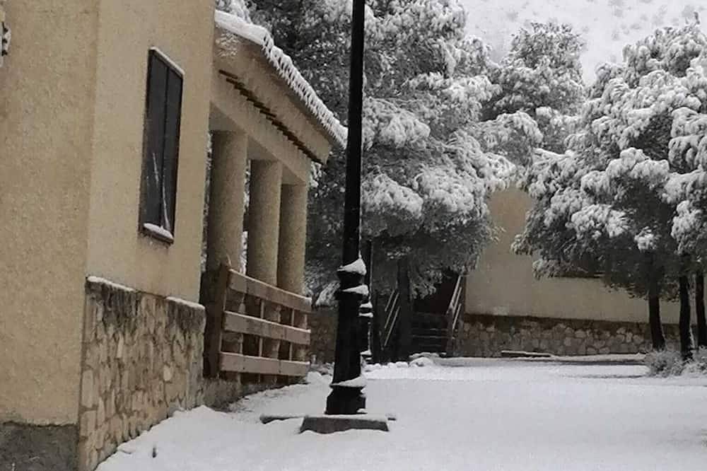 Esta casa tiene las mejores vistas a Velez Blanco y a su castillo in Vélez-Blanco, Provincia de Almería