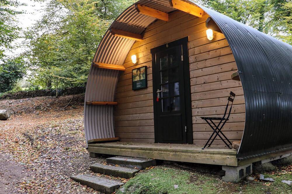 Ballybeg Pod 5, romantic, with hot tub in Tinahely, County Wicklow in County Wicklow