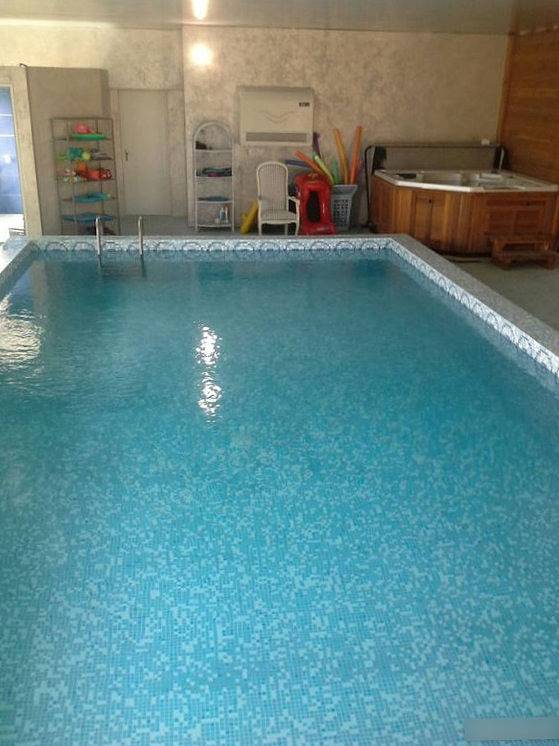 Gîte pour 10 personnes, avec terrasse et jardin ainsi que sauna et jacuzzi - 1