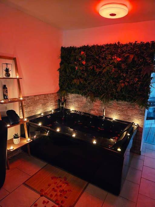 Ferienwohnung für 4 Personen, mit Whirlpool - 1