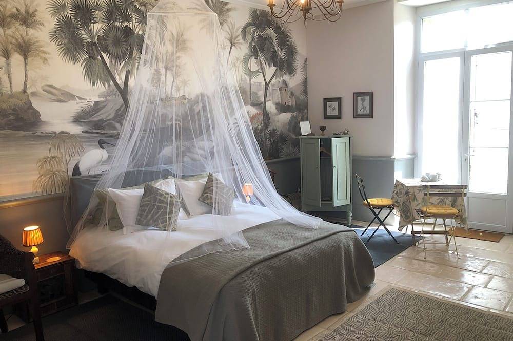 Belle chambre d'hôte  -  cadre bucolique, terrasse privative & piscine chauffée in Auzay, Fontenay-le-Comte