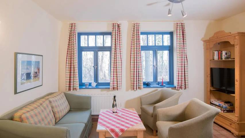 Ferienhaus für 6 Personen, mit Garten in Wustrow - 2