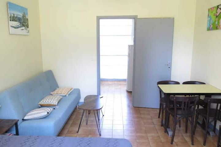 Appartement entier, Charmant appartement, 3 couchages, classé 2* in Le Puy-en-Velay, Haute-Loire