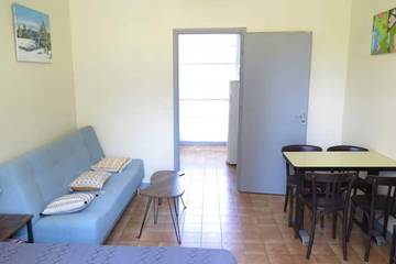 Appartement De Vacances pour 3 Personnes dans Le Puy-en-Velay, Haute-Loire, Photo 4