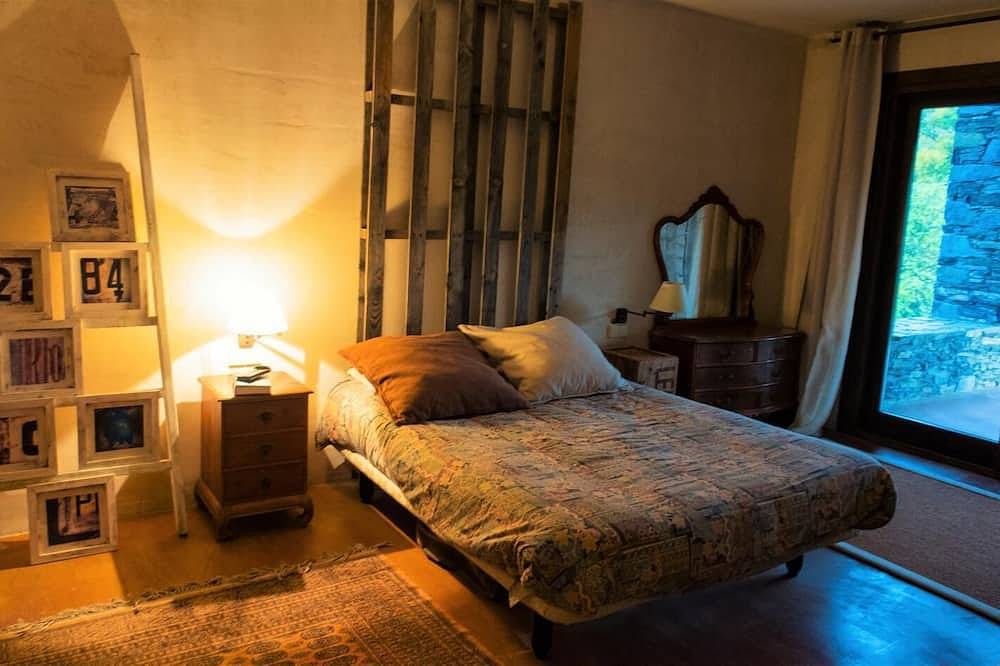 Nahuja I - Fünf Schlafzimmer Kleines Landhaus, Schläft 12 in Nahuja, Parc naturel régional des Pyrénées catalanes