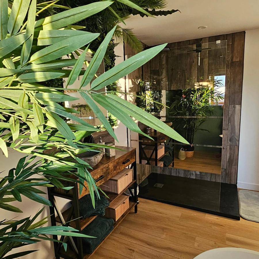 Appartement entier, Immersion Forêt Enchantée, 70m2 Atypique & Design aux portes de Lille in La Bassée, Région de Lille