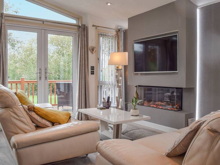 River Meets Lodge in Stratford upon Avon, Warwickshire