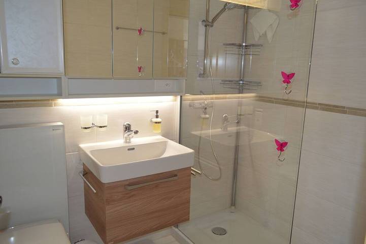 Gîte pour 3 personnes, avec balcon à Albinen - 4