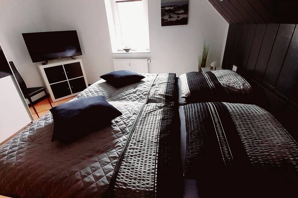Ganze Wohnung, Ferienwohnung \"Am Vulkanpfad\" in Ettringen, Osteifel